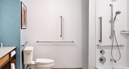 Hilton Garden Inn Grapevine at Silverlake Crossings Room Type - 2QN MOB HEARING ACC W TUB