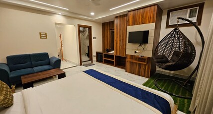 HOTEL MAA LAXMI PALACE Room Type - ML Suite