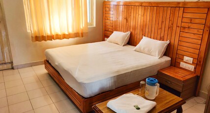 Pops Hotel and Restaurant Room Type - Residence Room 6 bedded