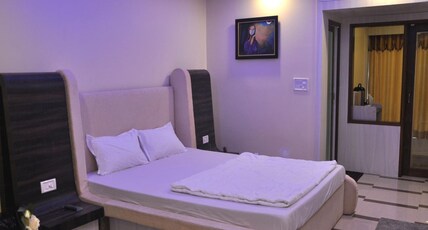 Hotel Blue Waves Room Type - AC Deluxe Room