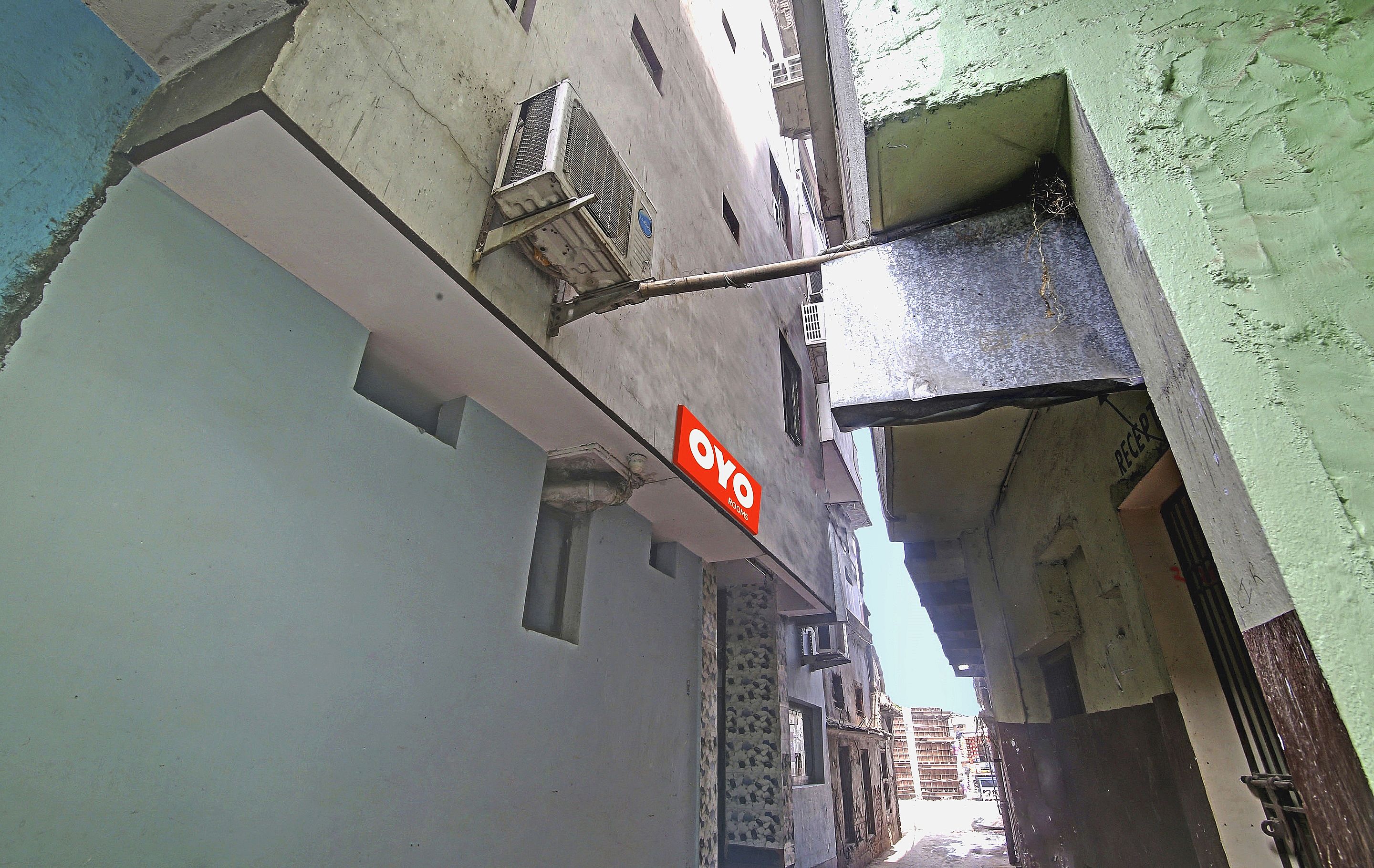 OYO 82524 Hotel Ganpati - Tap to explore photos