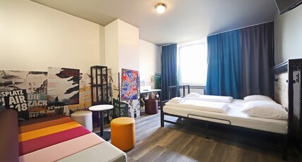 a&o Stuttgart City Room Type - Twin Plus Room