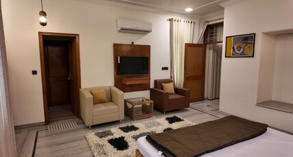 96,97. Gyan vihar Room Type - Udaan