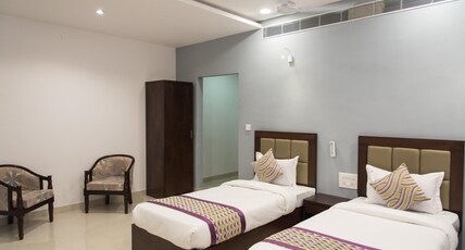 The Clove Hotel and Restaurant Room Type - Deluxe Room