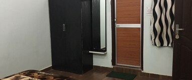 HOTEL WARSI PALACE