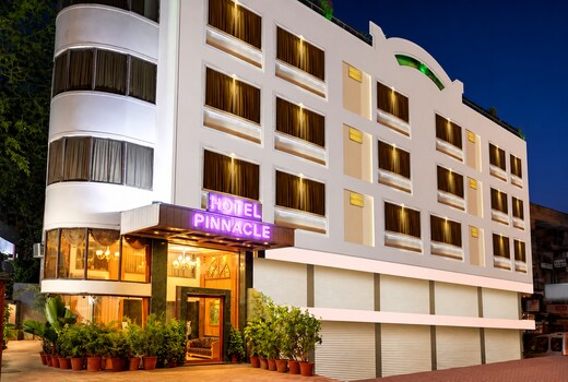 Hotel Pinnacle