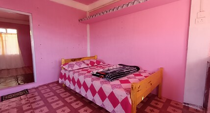 PAMILYA HOMESTAY Room Type - Bedroom 1 with private bathroom