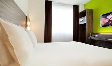 IBIS STYLES RENNES CENTRE GARE Room Type - Standard Room with 1 double bed