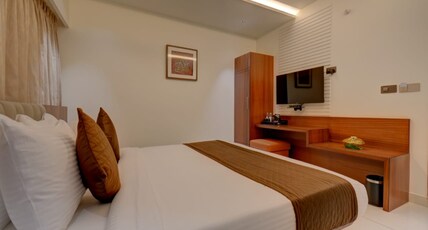 Hotel Hari Govindas Mysore - Explore the Heart of Mysore Room Type - Deluxe Room with City View