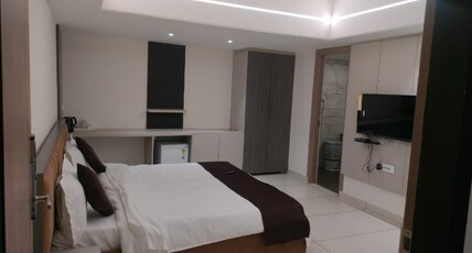 M.K HOTEL Room Type - Deluxe Room