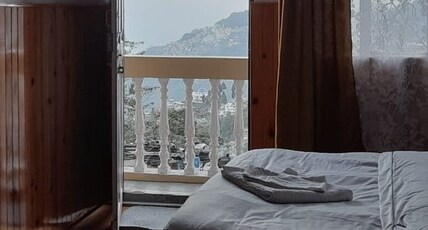 Yalung Homestay Room Type - Triple Room