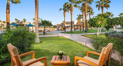 DoubleTree by Hilton Sharks Bay Resort Room Type - DIAMOND SUITE POOL VIEW