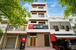 Hotel O Gurdev Metro Station Kanpur Formerly Grand Sunrise