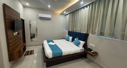 HOTEL SKY LIGHT Room Type - King Bed Room