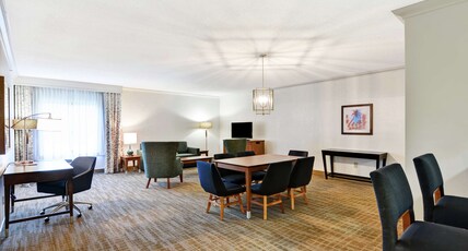 Hampton Inn & Suites by Hilton Boynton Beach Room Type - APARTMENT SUITES  NSMKG