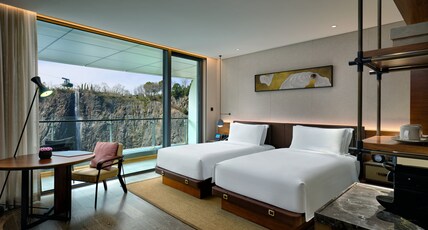 InterContinental Shanghai Wonderland Room Type - 2 Single Premium Club Lounge Access