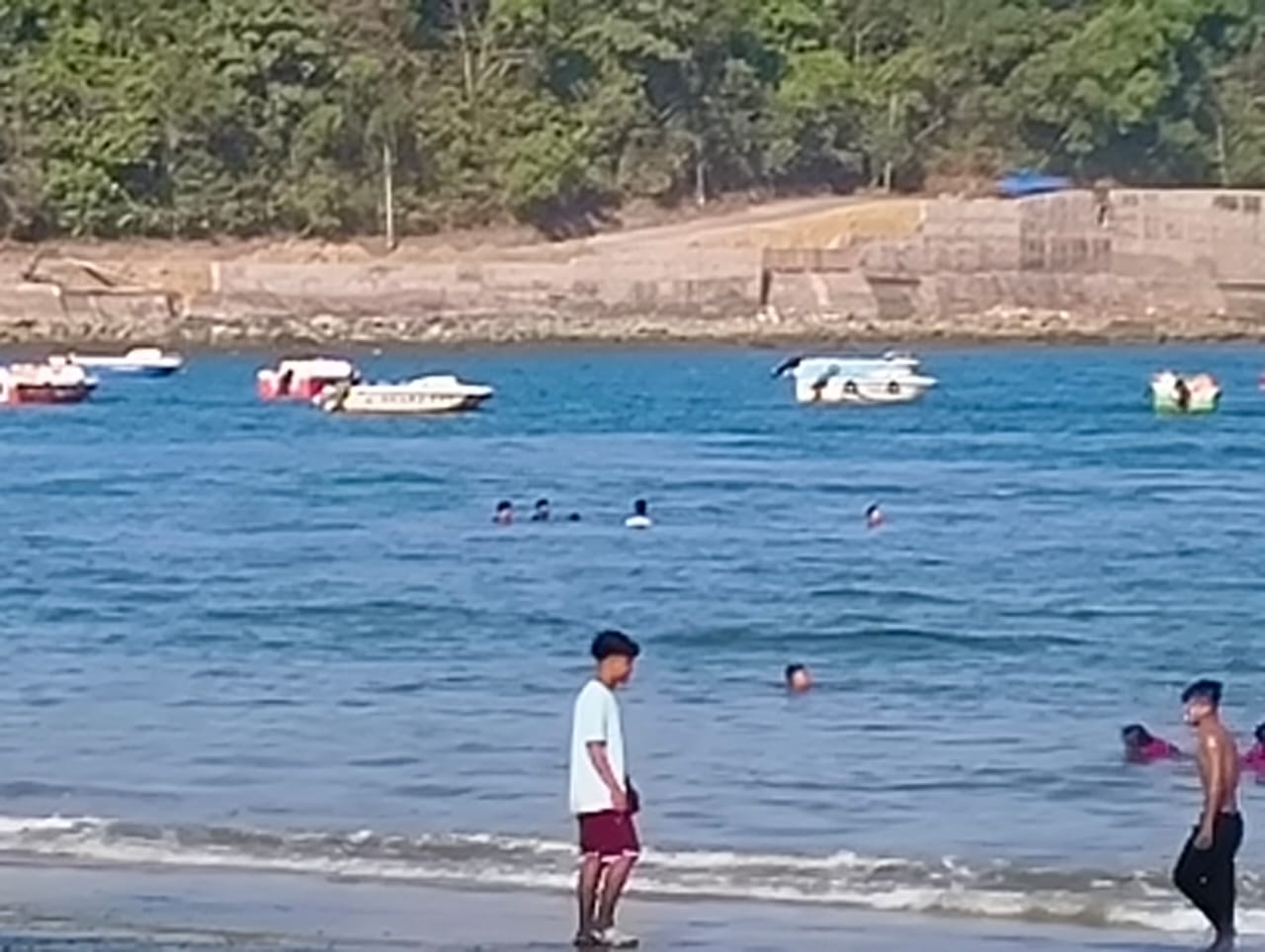 ANDAMAN BEACH RESORT - Tap to explore photos