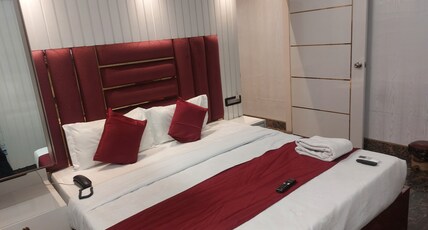 Hotel Osho Room Type - Super Deluxe Room