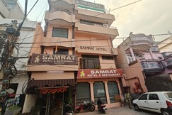 Hotel Samrat