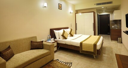Fairvacanze Inns & Suites Room Type - Super Deluxe Room with Balcony
