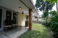 Comfort Point Bed N Breakfast | Rooms & Caretaker