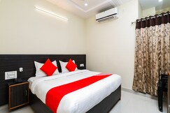 Hotel Hari Priya