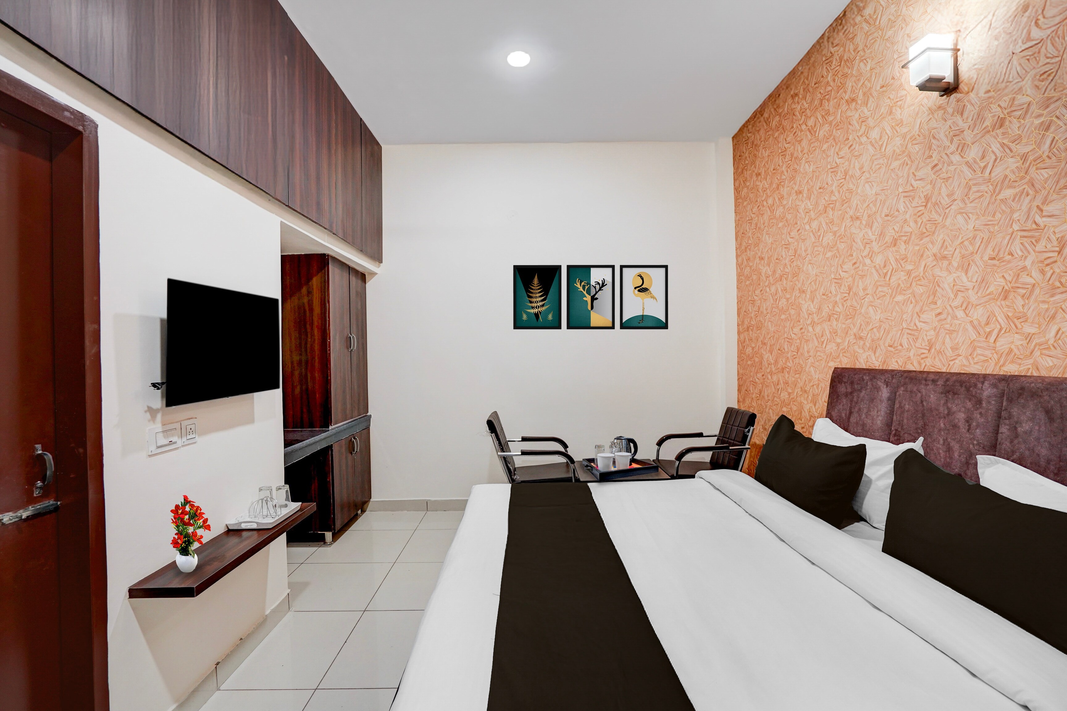 Collection O by OYO Focal Point Phase 3 Ludhiana - Tap to explore photos