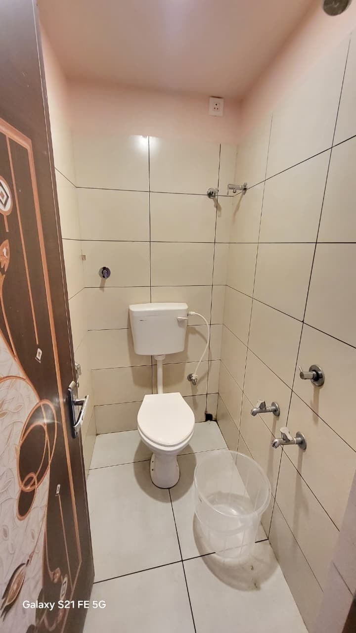 BALAJI HOTEL & RESTURANT CUM RESORT - Tap to explore photos