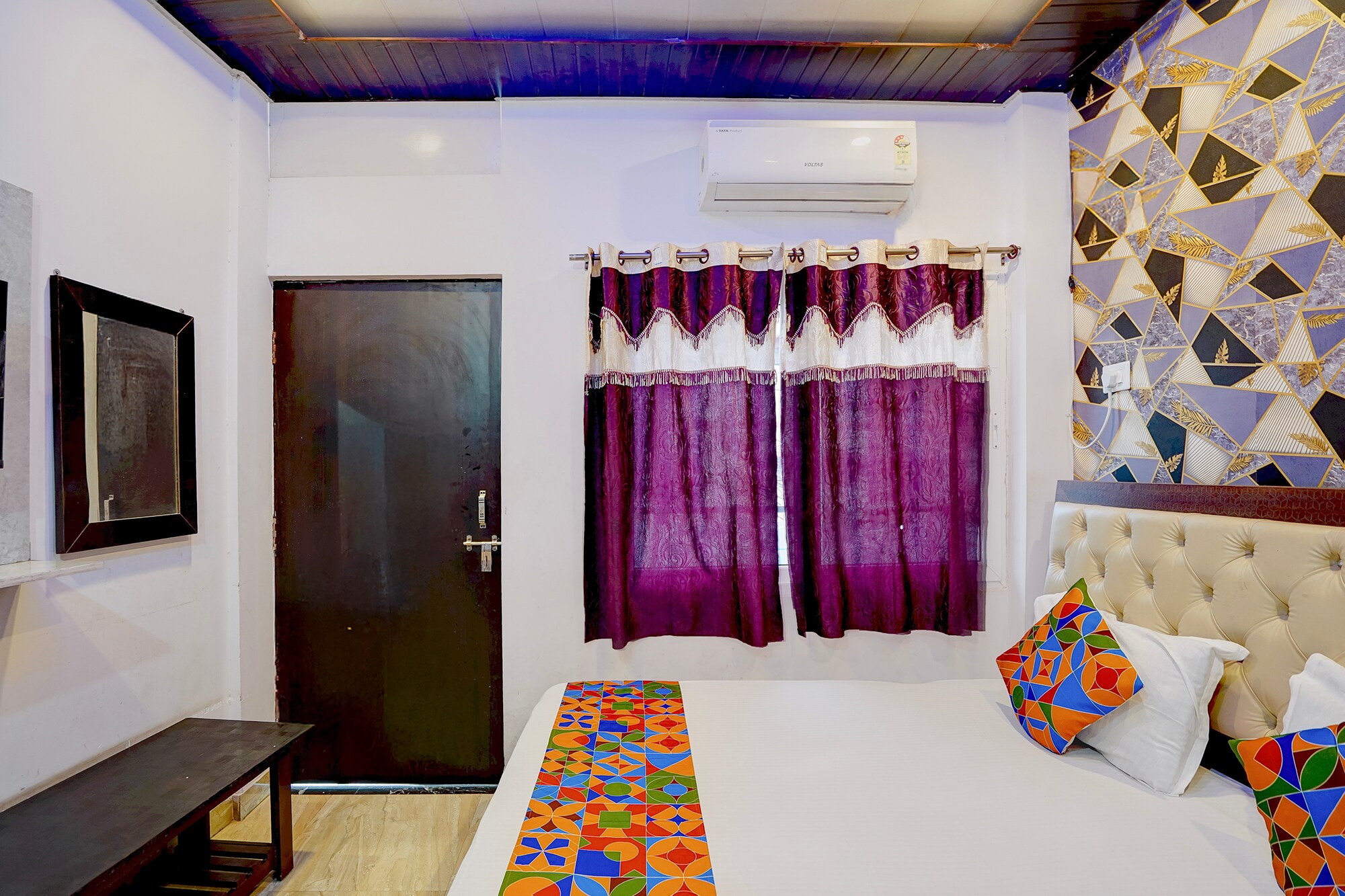 FabHotel National Banaras Inn - Tap to explore photos