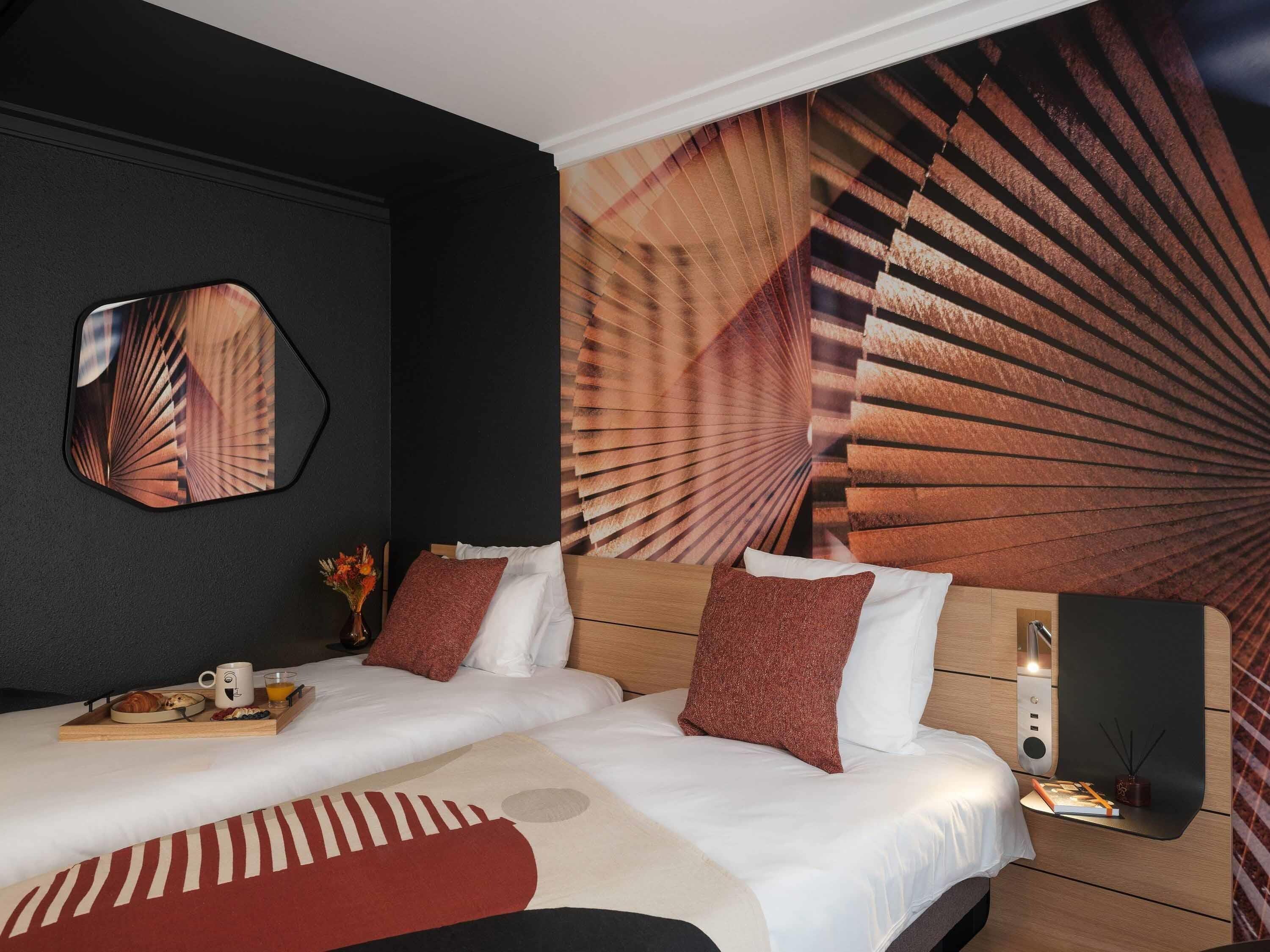 Novotel Paris Vaugirard Montparnasse - Tap to explore photos