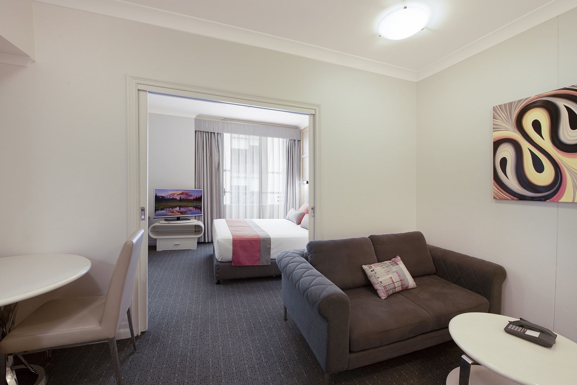 YEHS Hotel Sydney Harbour Suites - Tap to explore photos