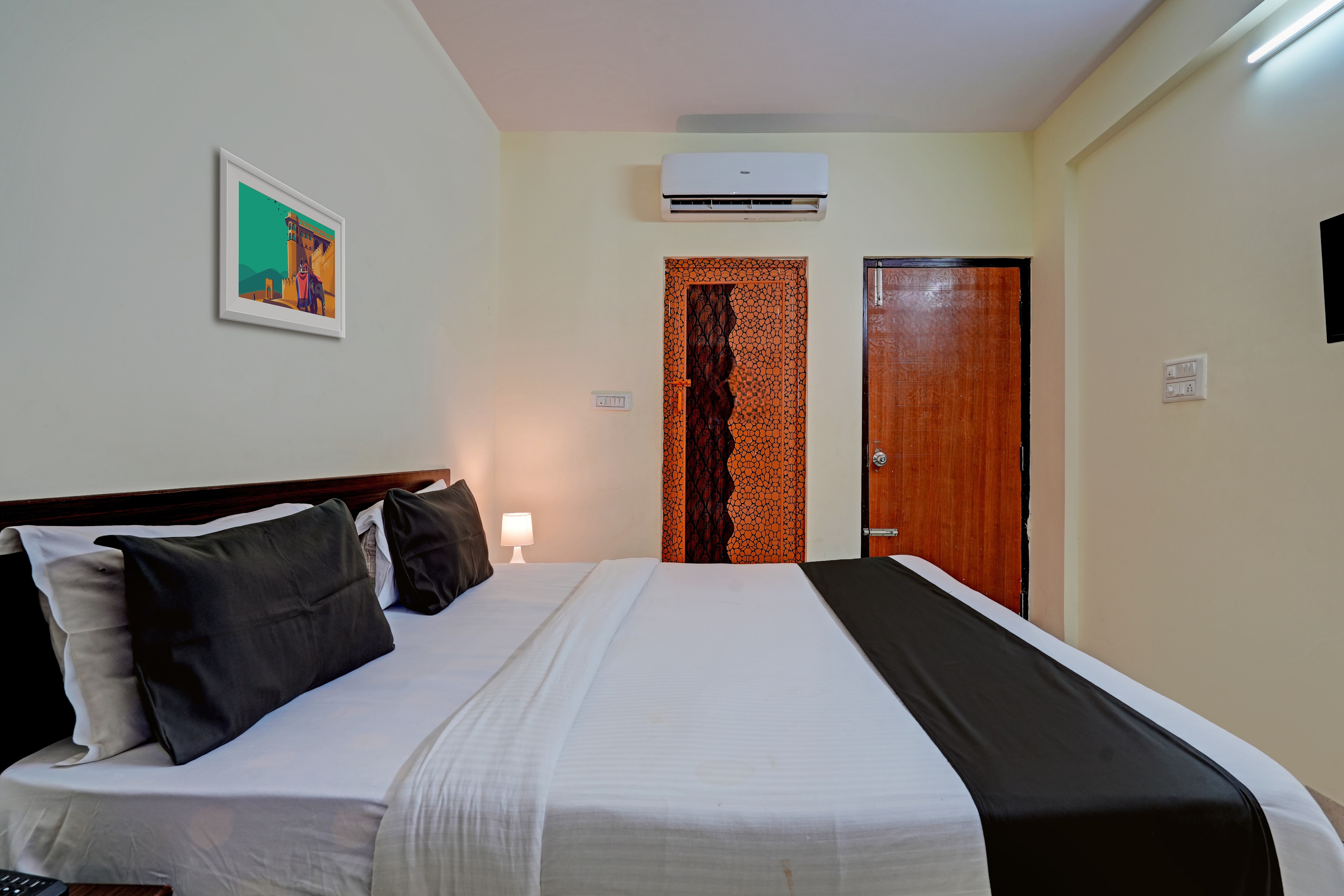Super Hotel O New Shelton Suites - Tap to explore photos