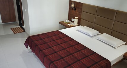 Hotel Mahendra  Room Type - Mini Suite Room Ac