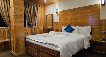 Golden Orchid Chowrasta Room Type - Deluxe Double Room