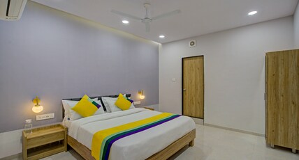 Hotel Natasha Room Type - Deluxe Room