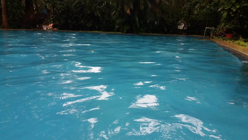 CALANGUTE BEACH SIDE HOTEL - Tap to explore photos