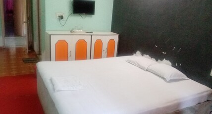 Sinjan Residency Room Type - AC Deluxe
