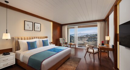 juSTa Hollow Oak Mussoorie Room Type - Premium Room With Private Balcony