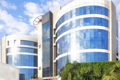 Hotel Peninsula Grand 