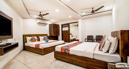 FabHotel Rajnandani Residency - Bhanwarkuan Room Type - Family Room