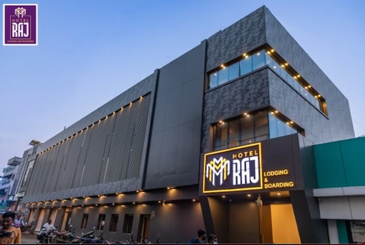 Hotel Raj