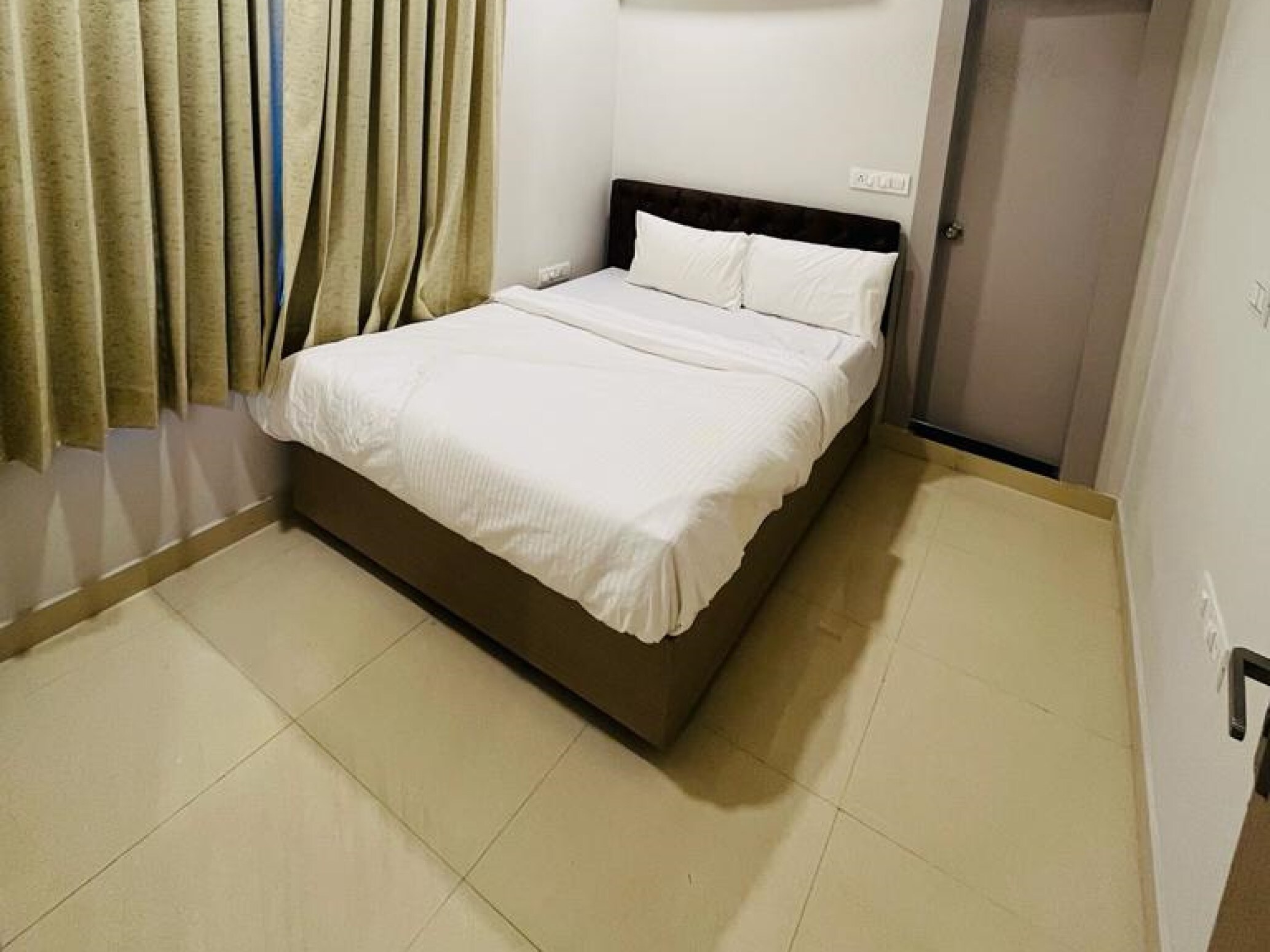 Konark Palace Hotel - Tap to explore photos