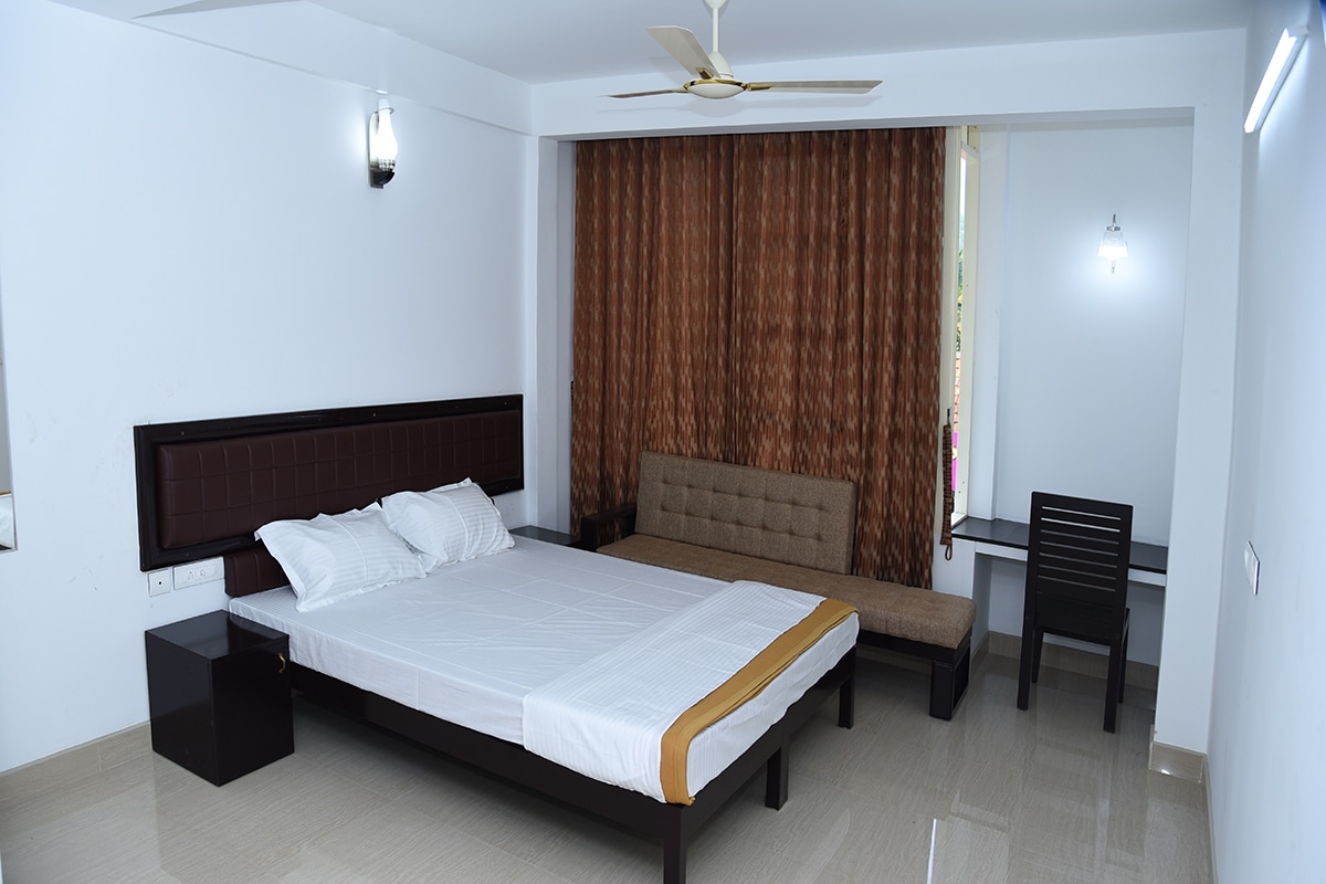 M3 Homes - Tap to explore photos