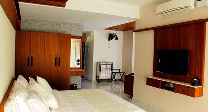 Y3 Suites | Infinity Pool & Tea-valley Rooms Room Type - Platinum Suites