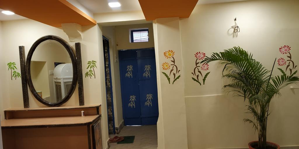 Shivam Guest House - Tap to explore photos