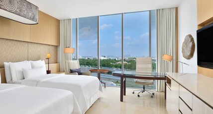 The Westin Gurgaon Room Type - Deluxe Twin City View with Bathtub