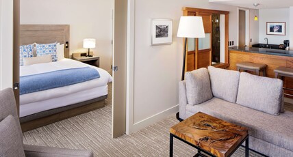 Chrysalis Inn & Spa Bellingham, Curio Collection by Hilton Room Type - 1KG 1 BDRM STE-FULL BAY VW