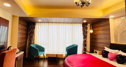 Hotel Broadway Boutique@Mall Room Type - Honeymoon Love Bird Room
