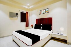 Collection O Ulhasnagar Railway Station Formerly Hotel Derby