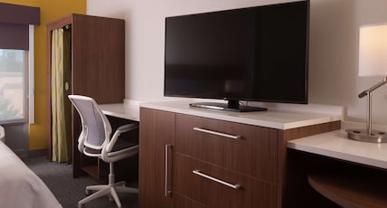 Home2 Suites by Hilton Atlanta Perimeter Center Room Type - 2QN HEARING ACC STUDIO NS